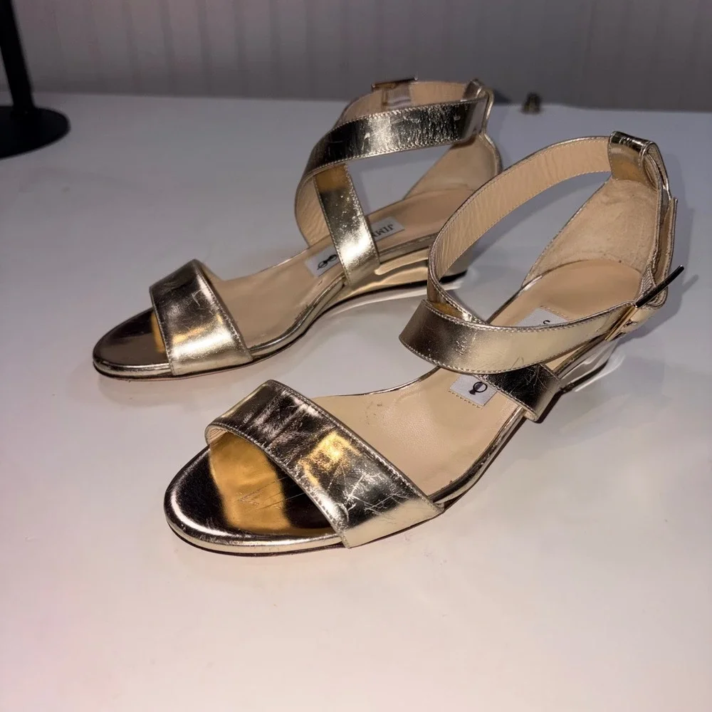 Jimmy Choo Wedge Sandals 35 Gold Metallic Leather Strappy Buckle Ankle Strap